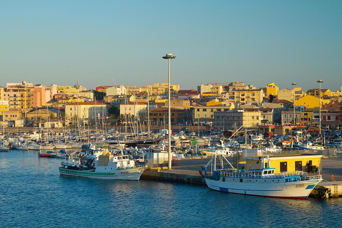 Ferienwohnung Sperry'S House Porto Torres Exterior foto